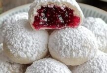 Domaći punjeni kolačići koji nestanu za tren. Domaći punjeni kolačići koji nestanu za tren.