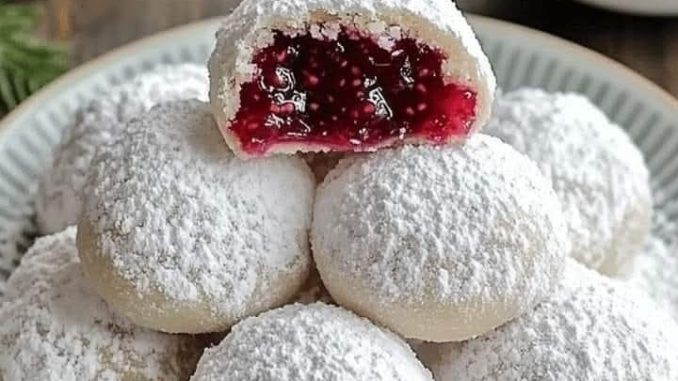 Domaći punjeni kolačići koji nestanu za tren. Domaći punjeni kolačići koji nestanu za tren.