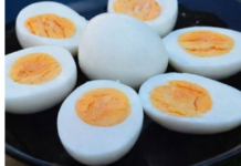 EVO KOLIKO JAJA SMIJETE POJESTI NA DNEVNOM NIVOU: Sve što ste mislili da znate pada u vodu, OVO je prava BROJKA EVO KOLIKO JAJA SMIJETE POJESTI NA DNEVNOM NIVOU: Sve što ste mislili da znate pada u vodu, OVO je prava BROJKA