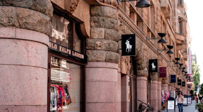 I nostalgija košta: Kolekcionari plaćaju hiljade evra za „vintage“ Ralf Loren komade I nostalgija košta: Kolekcionari plaćaju hiljade evra za „vintage“ Ralf Loren komade