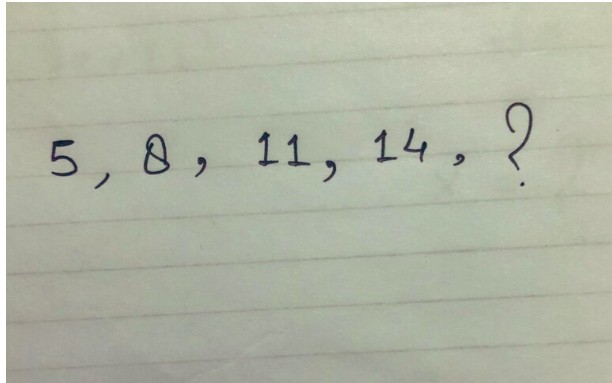Jednostavan matematički izazov, nastavite niz: Koji broj je sljedeći? Jednostavan matematički izazov, nastavite niz: Koji broj je sljedeći?