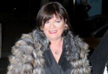 Kad je odlučila da napusti školu dobila je šamar koji i danas pamti: Naša glumica udala se sa 19, a imala je 5 godina kada joj je budući muž dolazio u kuću Kad je odlučila da napusti školu dobila je šamar koji i danas pamti: Naša glumica udala se sa 19, a imala je 5 godina kada joj je budući muž dolazio u kuću