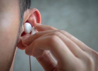 Kako se pravilno čiste slušalice za uši: Ozbiljni zdravstveni problemi nastaju ako ovo ne radite Kako se pravilno čiste slušalice za uši: Ozbiljni zdravstveni problemi nastaju ako ovo ne radite