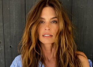 Kako započinje dan Sindi Kraford: jutarnja rutina koja joj pomaže da i u šestoj deceniji izgleda blistavo i vitalno Kako započinje dan Sindi Kraford: jutarnja rutina koja joj pomaže da i u šestoj deceniji izgleda blistavo i vitalno