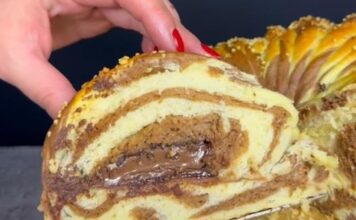 Krem rolada za Uskrs: Mekan i vazdušast kolač punjen čokoladom Krem rolada za Uskrs: Mekan i vazdušast kolač punjen čokoladom