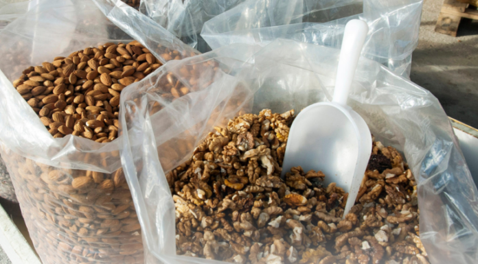 Kupili ste gorke orahe? Ne bacajte ih – ovi trikovi vraćaju ukus za par minuta Kupili ste gorke orahe? Ne bacajte ih – ovi trikovi vraćaju ukus za par minuta