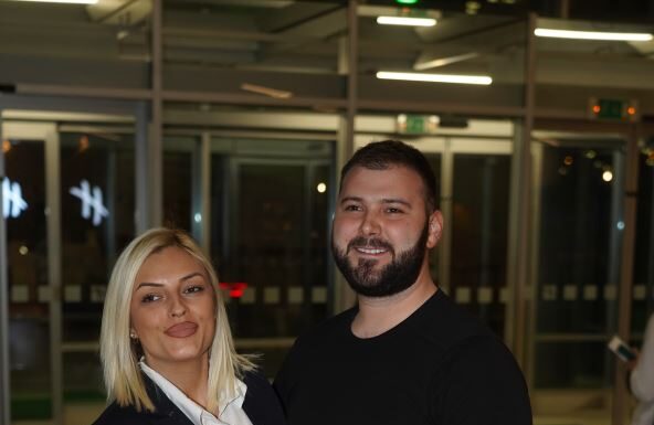 Ljubila rijaliti pobednika, njoj se uplitala u brak, pa saznala da je vara čovek kojem je rodila 2 dece: Ponašanje svekrva i sverkve šokiralo Srbe Ljubila rijaliti pobednika, njoj se uplitala u brak, pa saznala da je vara čovek kojem je rodila 2 dece: Ponašanje svekrva i sverkve šokiralo Srbe