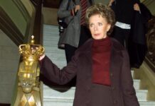 Najbogatija žena Monaka nadživela je 4 muža, a najveća ljubav joj izgorela u požaru: Izbegla robiju, pa skončala u teškim mukama Najbogatija žena Monaka nadživela je 4 muža, a najveća ljubav joj izgorela u požaru: Izbegla robiju, pa skončala u teškim mukama