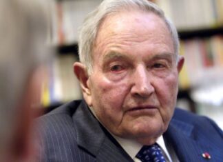 Najbogatiji čovek na svetu umro je u 101. godini, 7 puta je transplantovao srce u želji da živi još 100 godina: Hteo da nadživi rođenu decu Najbogatiji čovek na svetu umro je u 101. godini, 7 puta je transplantovao srce u želji da živi još 100 godina: Hteo da nadživi rođenu decu