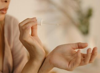 Najbolji serumi za lice za sjajnu, čvrstu i blistavu kožu Najbolji serumi za lice za sjajnu, čvrstu i blistavu kožu