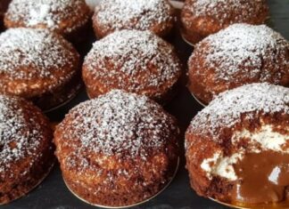 Najlakši čokoladni desert na svijetu! Napravila sam ga tokom priprema za praznike i svi su tražili još. Tako jednostavno, tako svečano! Najlakši čokoladni desert na svijetu! Napravila sam ga tokom priprema za praznike i svi su tražili još. Tako jednostavno, tako svečano!