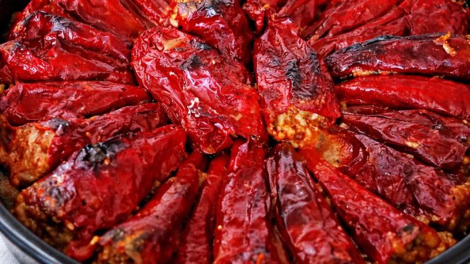 Najukusnije posne punjene paprike: Zasitne i preukusne, poćiće vam voda na usta Najukusnije posne punjene paprike: Zasitne i preukusne, poćiće vam voda na usta