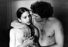 Ne zna se ko je otac njene ćerke koja nosi njeno prezime al po lepoti joj nije ni do kolena: Glumica zbog Putina umalo završila u zatvoru, a njemu bila švalerka Ne zna se ko je otac njene ćerke koja nosi njeno prezime al po lepoti joj nije ni do kolena: Glumica zbog Putina umalo završila u zatvoru, a njemu bila švalerka