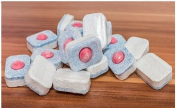 NEĆETE VJEROVATI ZA ŠTA SE SVE KORISTE TABLETE ZA PRANJE SUDOVA: EVO ŠTA SVE MOŽETE DA OČISTITE NJIMA NEĆETE VJEROVATI ZA ŠTA SE SVE KORISTE TABLETE ZA PRANJE SUDOVA: EVO ŠTA SVE MOŽETE DA OČISTITE NJIMA