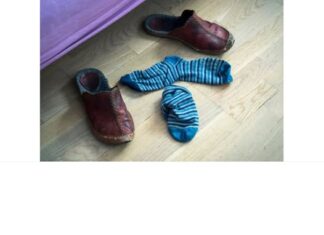 Nikada ne ostavljajte čarape pored kreveta: Evo i zašto Nikada ne ostavljajte čarape pored kreveta: Evo i zašto