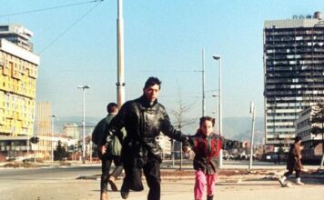 Nikolaidis o Sarajevo safariju: “Svako ko je bio na Jevrejskom groblju zaslužuje metak u čelo” Nikolaidis o Sarajevo safariju: “Svako ko je bio na Jevrejskom groblju zaslužuje metak u čelo”