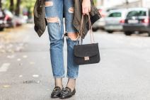 Obuća koja će biti “must have” proleća i leta: U Srbiji mogu da se pronađu za 4.000 dinara, a nekad su bile “cipele za babe” Obuća koja će biti "must have" proleća i leta: U Srbiji mogu da se pronađu za 4.000 dinara, a nekad su bile "cipele za babe"