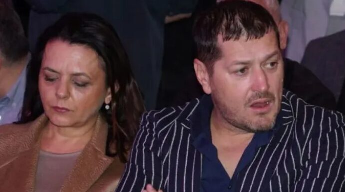 Odnosi u porodici Aca Pejovića se komplikuju! Evo šta mu je ženin brat uradio! (FOTO) Odnosi u porodici Aca Pejovića se komplikuju! Evo šta mu je ženin brat uradio! (FOTO)