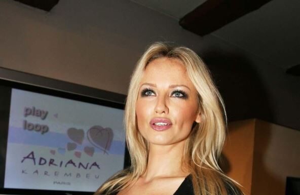 Ova žena je čist dokaz da kada te hoće sreća, onda te hoće: Otišla u samoposlugu da kupi namirnice, a izašla ko svetska manekenka Ova žena je čist dokaz da kada te hoće sreća, onda te hoće: Otišla u samoposlugu da kupi namirnice, a izašla ko svetska manekenka