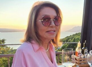 Ovo su najbolje tri frizure za žene u zrelim godinama: Daju licu svežiji i moderniji izgled Ovo su najbolje tri frizure za žene u zrelim godinama: Daju licu svežiji i moderniji izgled