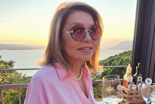 Ovo su najbolje tri frizure za žene u zrelim godinama: Daju licu svežiji i moderniji izgled Ovo su najbolje tri frizure za žene u zrelim godinama: Daju licu svežiji i moderniji izgled