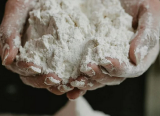 Pet znakova da je brašno pokvareno: Ako primijetite ovo, bolje ga bacite Pet znakova da je brašno pokvareno: Ako primijetite ovo, bolje ga bacite