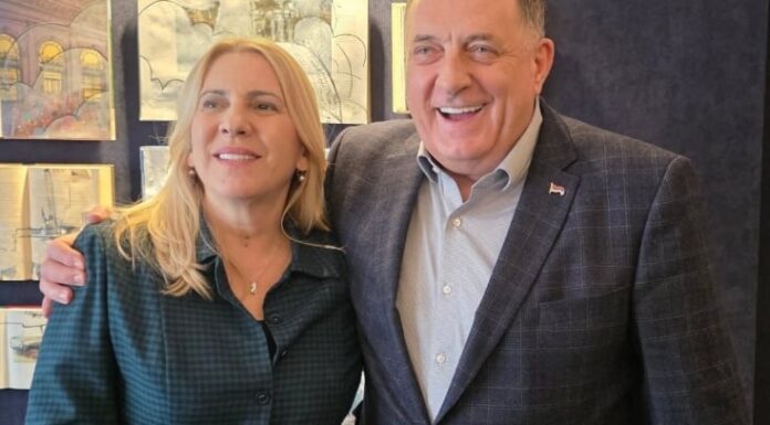 Pod hidžabom na izbor za Miss: “Kako ti misliš da predstavljaš njemačku ženu?” Pod hidžabom na izbor za Miss: “Kako ti misliš da predstavljaš njemačku ženu?”