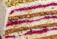 POSNA pistać torta bez jaja i mleka – kraljica svečanog stola… POSNA pistać torta bez jaja i mleka – kraljica svečanog stola…