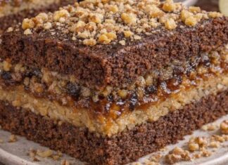 Posna torta sa jabukama, orasima i džemom – recept Posna torta sa jabukama, orasima i džemom – recept