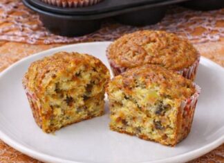 Posni mafini sa šargarepom, jabukama i orasima – sočni i mirisni Posni mafini sa šargarepom, jabukama i orasima – sočni i mirisni