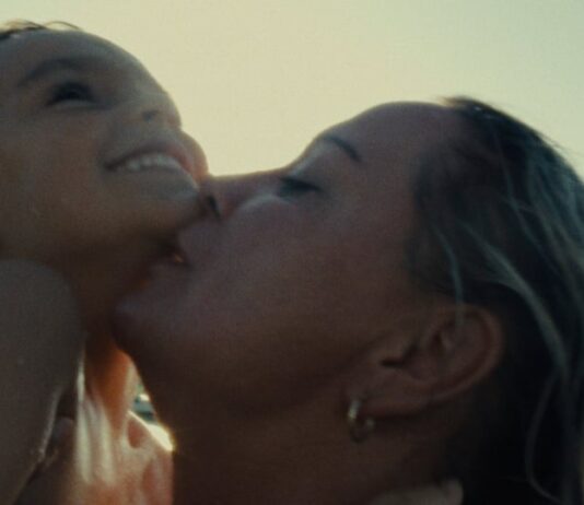 Priča o djeci Sarajeva: Dokumentarac “DOM” u utrci za prestižnu italijansku filmsku nagradu Priča o djeci Sarajeva: Dokumentarac “DOM” u utrci za prestižnu italijansku filmsku nagradu