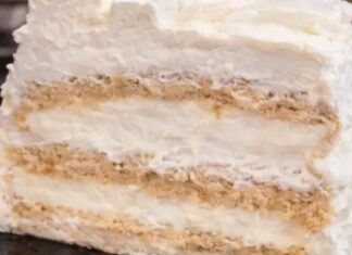 Puslica torta koja mami uzdahe: Sočna, kremasta i preukusna! Puslica torta koja mami uzdahe: Sočna, kremasta i preukusna!