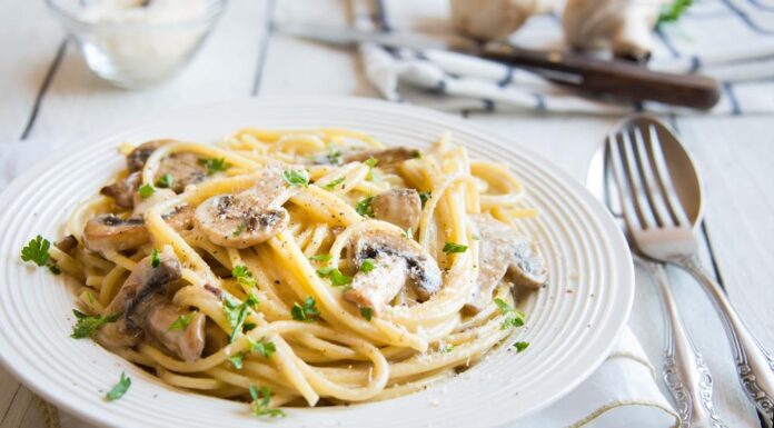 Recept za najtraženiji posni ručak ove nedelje: Kremasta pasta sa pečurkama i belim lukom spremna za 30 minuta Recept za najtraženiji posni ručak ove nedelje: Kremasta pasta sa pečurkama i belim lukom spremna za 30 minuta