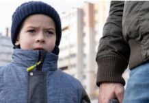 Saša je sa 11 godina nestao na putu do treninga: 22 godine kasnije majka je pronašla opremu i poruku “Mama, ako nađeš ovo znaj…” Saša je sa 11 godina nestao na putu do treninga: 22 godine kasnije majka je pronašla opremu i poruku "Mama, ako nađeš ovo znaj..."