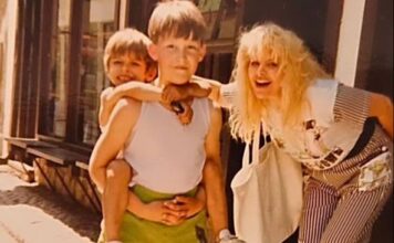 Sin Hanke Paldum već 10 godina puni stranice crne hronike: Drogiran pregazio 3 žene, devojka ga optužila za silovanje, a majka ga ovim rečima branila Sin Hanke Paldum već 10 godina puni stranice crne hronike: Drogiran pregazio 3 žene, devojka ga optužila za silovanje, a majka ga ovim rečima branila