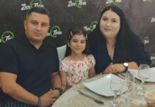 Štafenija i Dragoš su sigurni da im je Sveta Petka pomogla da u sirotištu nađu svoje dete: “Čim sam je videla, znala sam da je baš ona moja ćerka” Štafenija i Dragoš su sigurni da im je Sveta Petka pomogla da u sirotištu nađu svoje dete: "Čim sam je videla, znala sam da je baš ona moja ćerka"