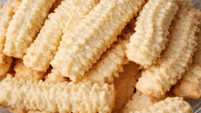 Starinski keksići na mašini za meso: Naprave se lako, a pojedu odmah Starinski keksići na mašini za meso: Naprave se lako, a pojedu odmah