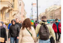 Staro i mlado se žali da je iscrpljeno i bezvoljno: Evo zašto svi odjednom osećamo isti umor Staro i mlado se žali da je iscrpljeno i bezvoljno: Evo zašto svi odjednom osećamo isti umor
