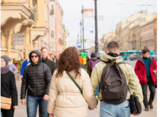 Staro i mlado se žali da je iscrpljeno i bezvoljno: Evo zašto svi odjednom osećamo isti umor Staro i mlado se žali da je iscrpljeno i bezvoljno: Evo zašto svi odjednom osećamo isti umor