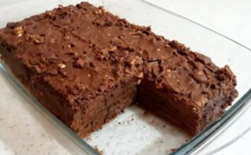 Svi će misliti da ste vrhunska domaćica: Čoko keks torta gotova za 15 minuta! Svi će misliti da ste vrhunska domaćica: Čoko keks torta gotova za 15 minuta!