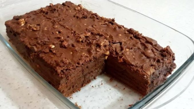 Svi će misliti da ste vrhunska domaćica: Čoko keks torta gotova za 15 minuta! Svi će misliti da ste vrhunska domaćica: Čoko keks torta gotova za 15 minuta!