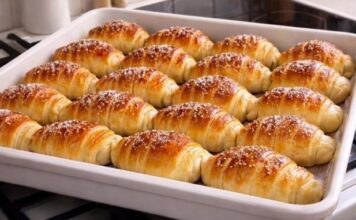 Svi poludjeli za ovim kiflicama – poseban trik i spremne za samo 10 minuta! Svi poludjeli za ovim kiflicama – poseban trik i spremne za samo 10 minuta!