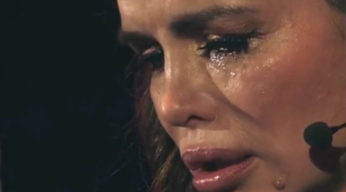 VIJEST KOJA JE POTRESLA REGION… Severina se oprašta u suzama: ‘Dragi moj, zjenico moga oka, slomio me tvoj prerani odlazak VIJEST KOJA JE POTRESLA REGION… Severina se oprašta u suzama: ‘Dragi moj, zjenico moga oka, slomio me tvoj prerani odlazak