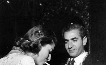 Vladaru Irana prvi brak bio ugovoren, drugu ženu ostavio jer nije mogla da rodi: Ostao je sa onom koja je prihvatila njegova prljava pravila igre Vladaru Irana prvi brak bio ugovoren, drugu ženu ostavio jer nije mogla da rodi: Ostao je sa onom koja je prihvatila njegova prljava pravila igre