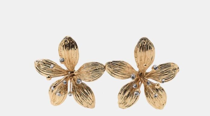 ZARA hit minđuše koje će nositi svi ovog proleća – izgledaju luksuzno, a idu uz sve ZARA hit minđuše koje će nositi svi ovog proleća – izgledaju luksuzno, a idu uz sve