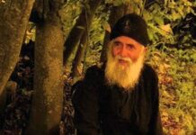 Zašto ljudi obolevaju od raka i drugih bolesti: Surov odgovor svetogorskog starca Pajsija Zašto ljudi obolevaju od raka i drugih bolesti: Surov odgovor svetogorskog starca Pajsija