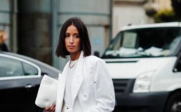 Zbogom plavoj: Farmerice u ovoj boji su sada postale novi simbol prestiža za proleće Zbogom plavoj: Farmerice u ovoj boji su sada postale novi simbol prestiža za proleće