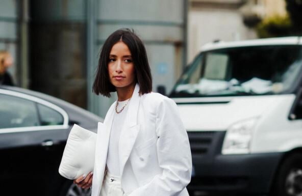 Zbogom plavoj: Farmerice u ovoj boji su sada postale novi simbol prestiža za proleće Zbogom plavoj: Farmerice u ovoj boji su sada postale novi simbol prestiža za proleće