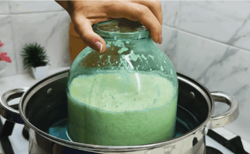 1 kilogram sira napravljen od samo 2 litre mlijeka! Nije potrebno sirće ili limunska kiselina… 1 kilogram sira napravljen od samo 2 litre mlijeka! Nije potrebno sirće ili limunska kiselina…