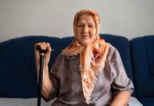 4 gorke istine o starosti zbog kojih zastaje knedla u grlu: Što ih pre otkrijete, manje ćete brinuti 4 gorke istine o starosti zbog kojih zastaje knedla u grlu: Što ih pre otkrijete, manje ćete brinuti